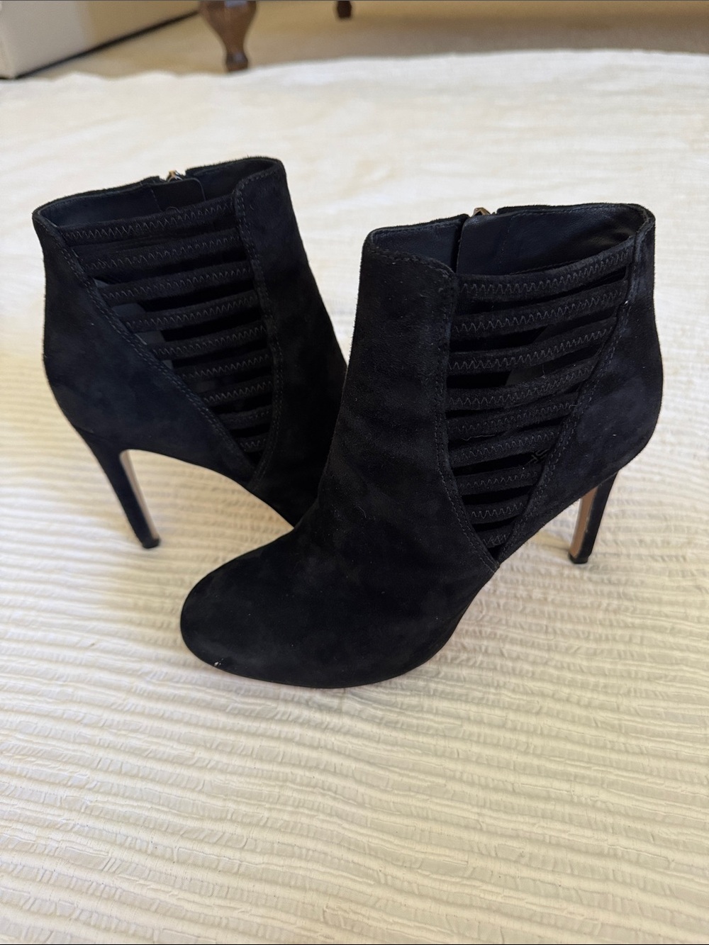 Via Spiga Women’s Black Suede Booties Heels sz 6.5